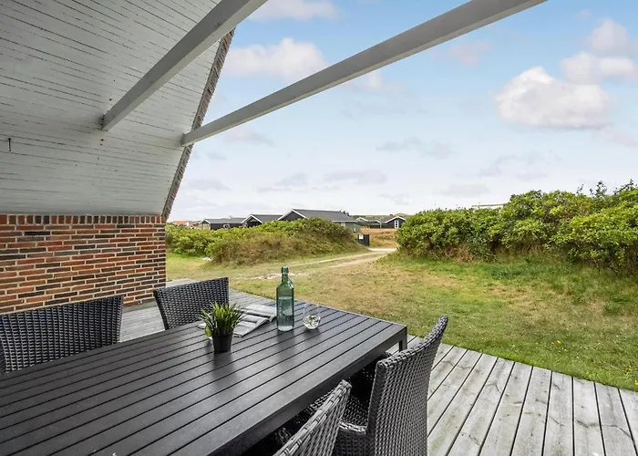 Casa de Férias In Hvide Sande With Sauna Bjerregård